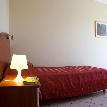 Motta Residence Hotel Motta SantʼAnastasia Buitenkant foto