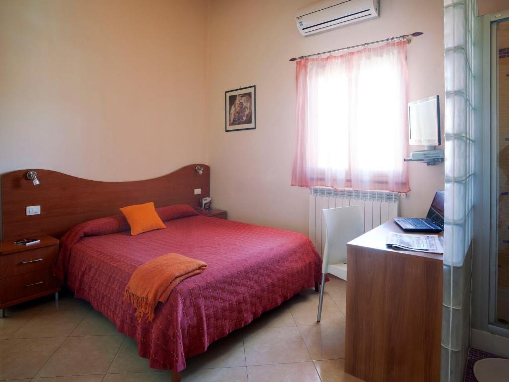 Motta Residence Hotel Motta SantʼAnastasia Kamer foto